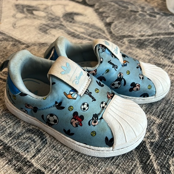Mickey X adidas toddler sneakers 7.5 run like a 7​ - Picture 2 of 6
